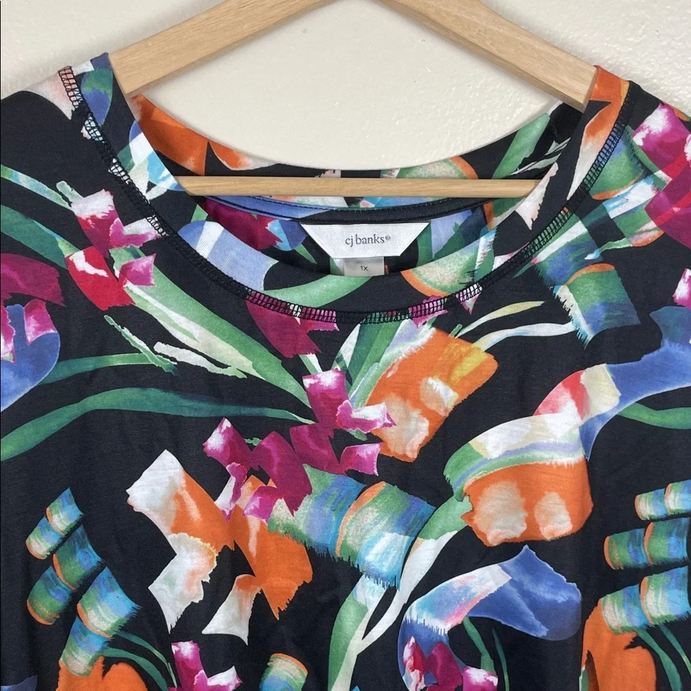 NEW CJ Banks 1X Black Floral Short Sleeve Top with Orange, Pink & Blue Accents - Picture 2 of 5